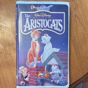 Walt Disney's The Aristocats VHS